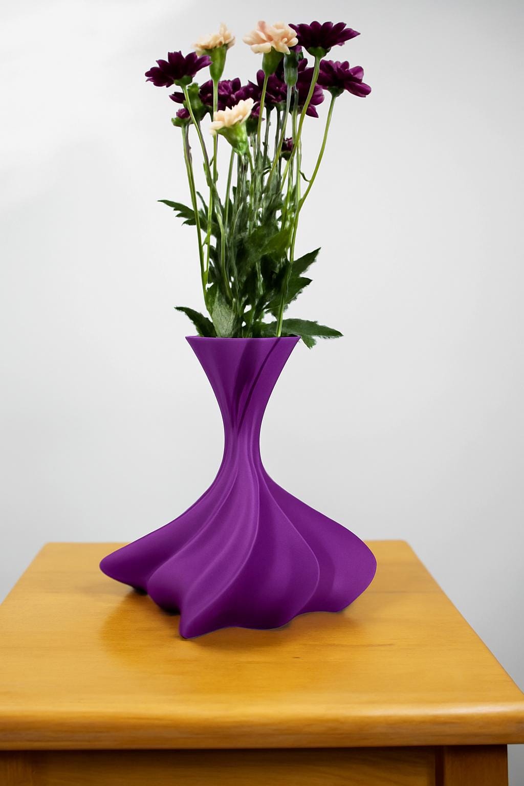 3D Printed Iridescent Spiral Vase | Modern Home Décor | Futuristic 3D Art Piece